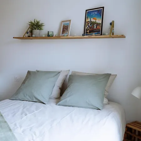 Apartment Superbe Renove Proche Metro Avec Garage